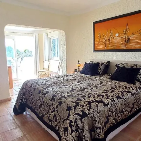 Casa Gemeas קארבואירו