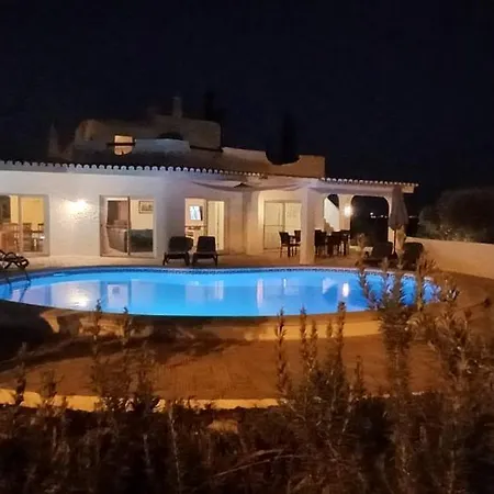 Casa Gemeas וילה קארבואירו